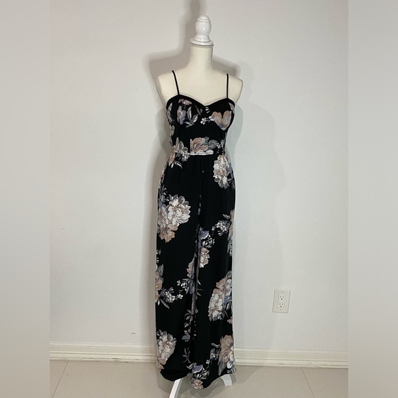 Women’s jumpsuit size M Semi New. - Picture 13 of 14